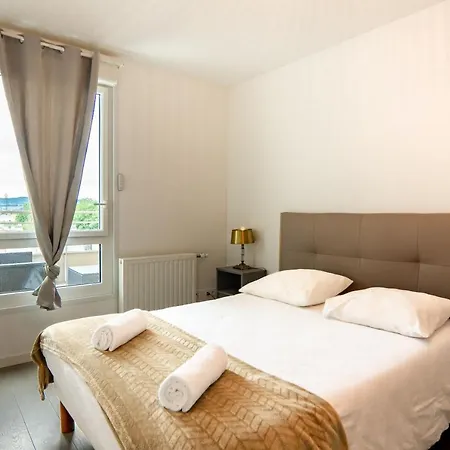 Charmante Résidence Avec Parking Privé Sur Place Appartement *
